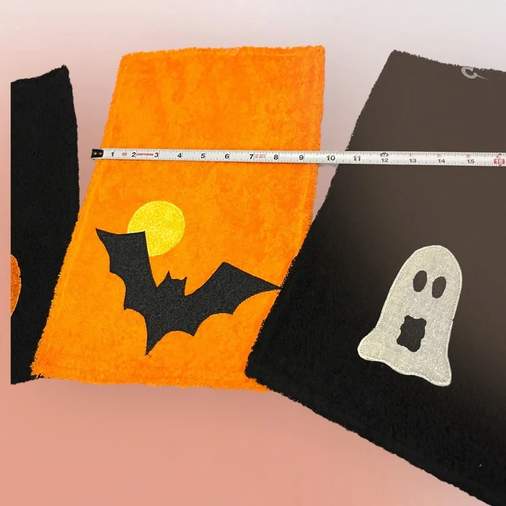*Lot/3 𝑯𝒂𝒏𝒅𝒎𝒂𝒅𝒆 Halloween HandTowels